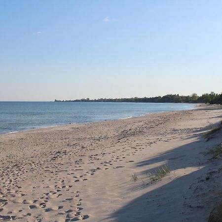 Cozy City Stay Steps From The Beach & Transit Abbekås 外观 照片